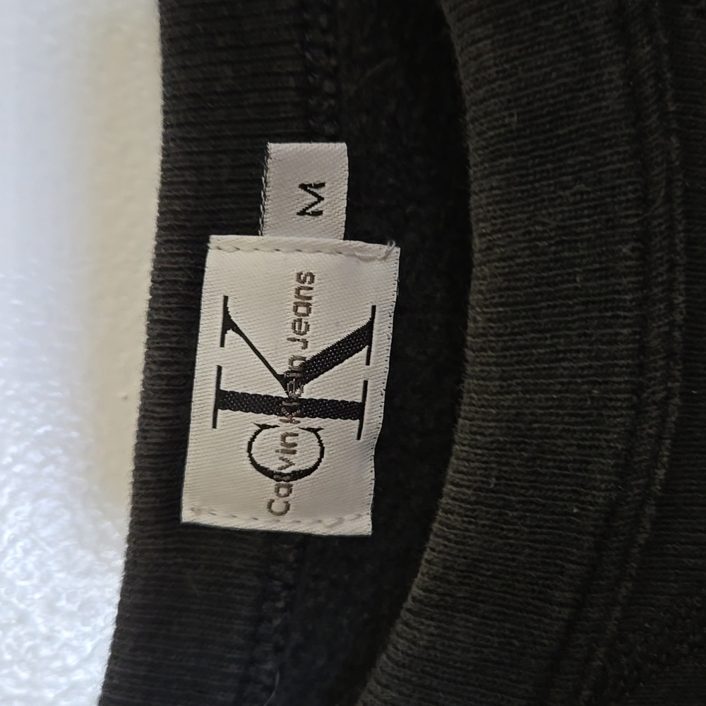Calvin Klein Sweatshirt Size Medium - Picture 2 of 7